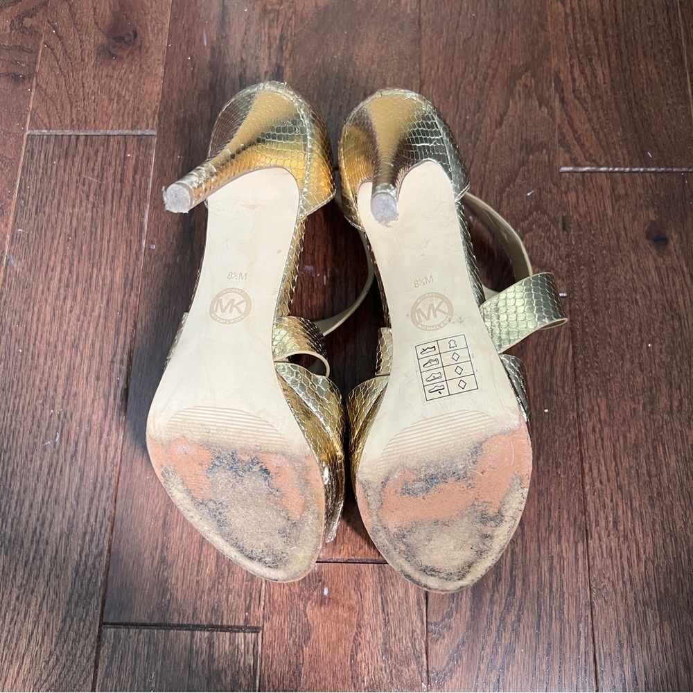 Michael Kors 8.5 Gold Snake Platform Pump Heels - Picture 7 of 11